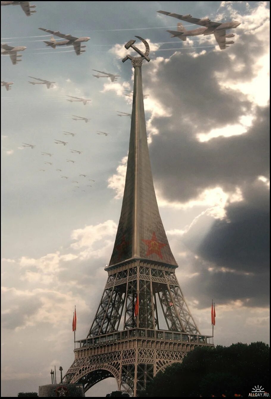 Сколько брали париж. Мечта СССР. Париж СССР. Триколор над Парижем. Наша мечта СССР.