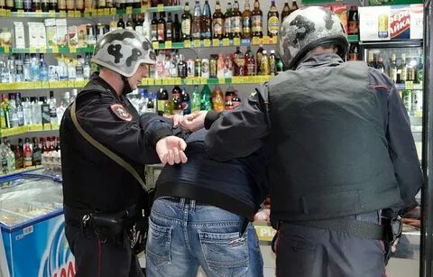 Украсть товар в магазине