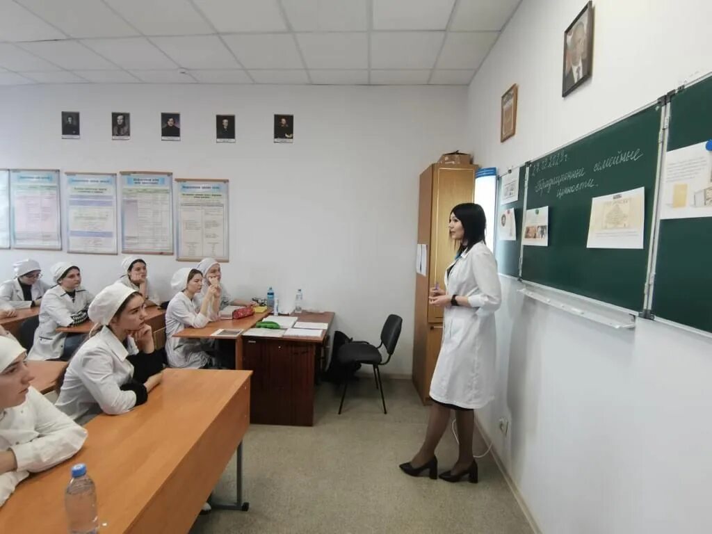 Семья буденновский медицинский. Мед колледж Буденновск. Медицинский колледж. Ставропольский Буденновский мед колледж.