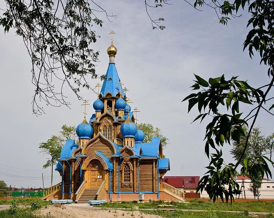 Пгт. Храм рождества пресвятой богородицы в петра дубраве. Пгт петра дубрава самара. Храм рождества пресвятой богородицы в петра дубраве. Дубрава.