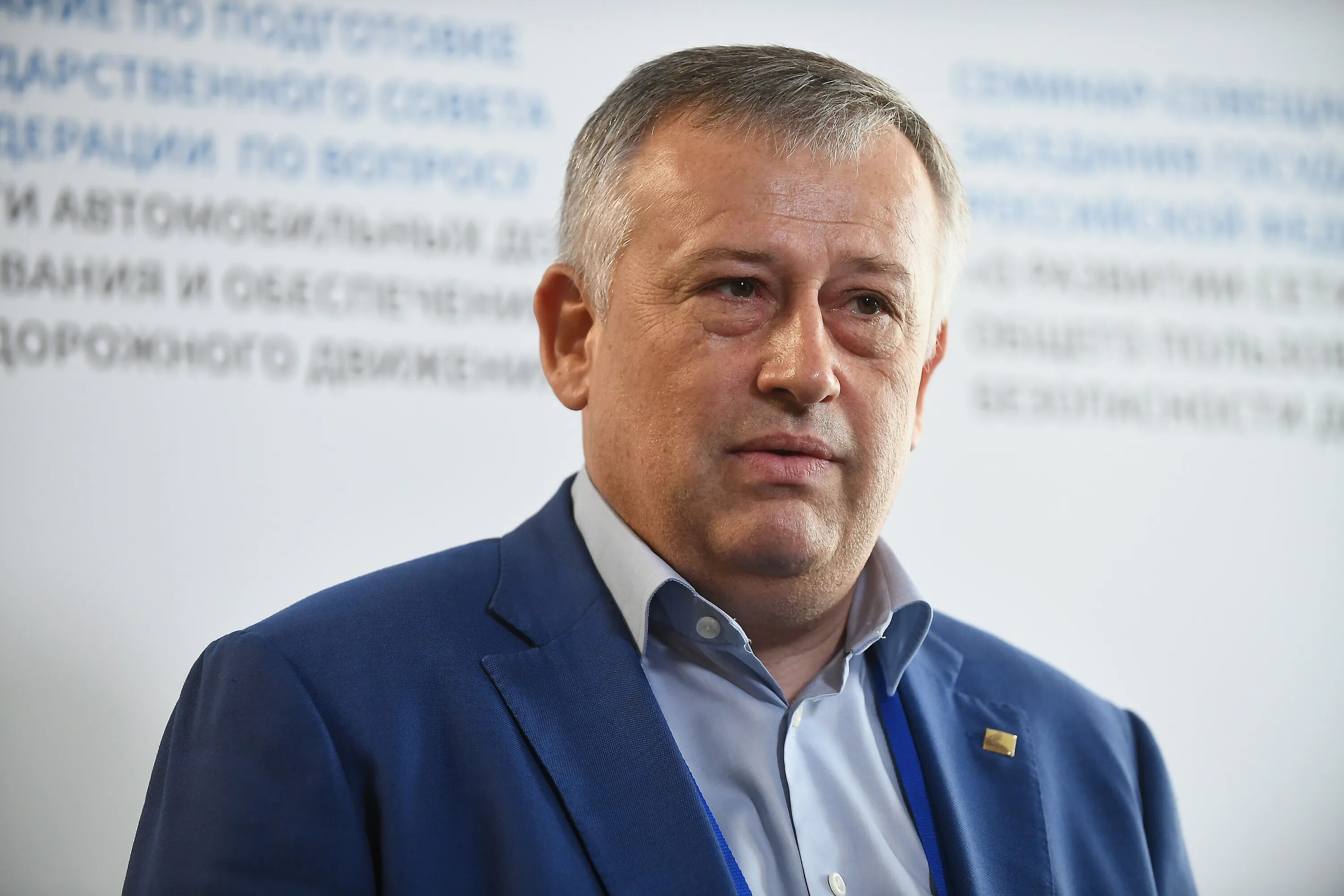 бывший губернатор ленобласти. губернатор ленобласти александр дрозденко. губернатора ленинградской области александра дрозденко. дрозденко александр юрьевич губернатор ленинградской области. александр юрьевич дрозденко.