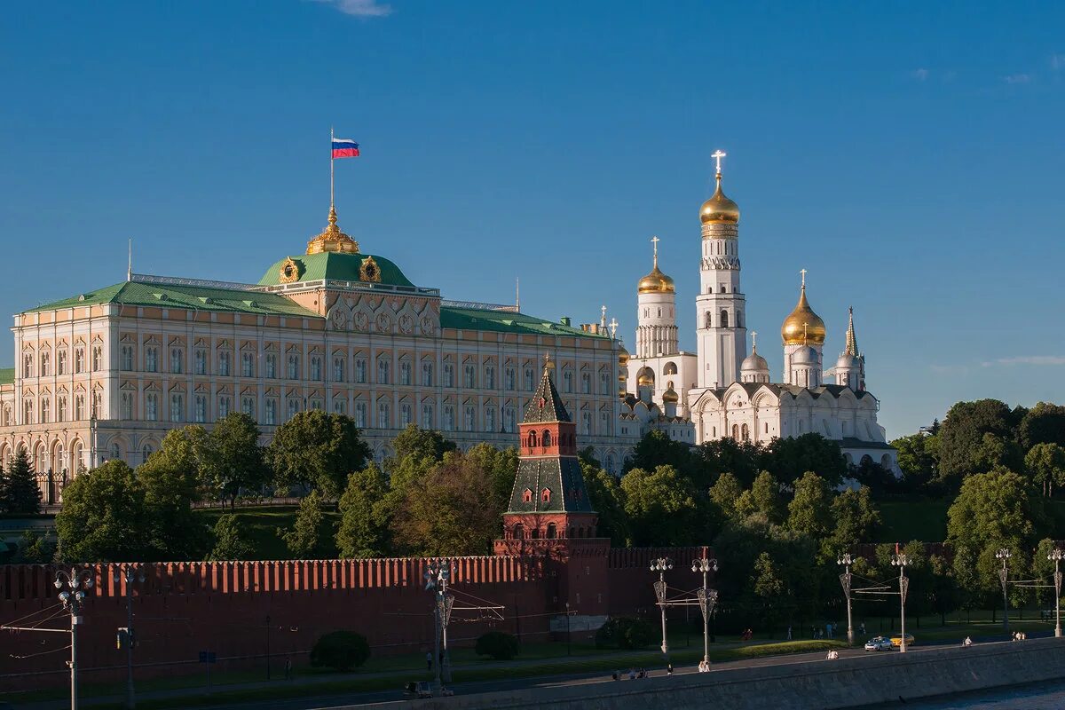 The word kremlin. Московский Кремль. Кремлин Москва. Правительство РФ Кремль. Изображение Кремля.