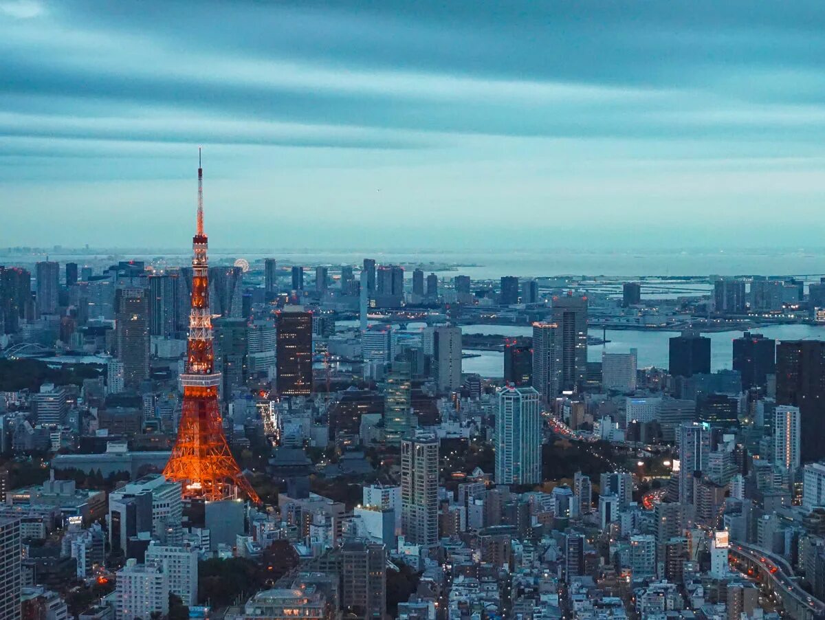 Tokyo com. Телевизионная башня Токио. Япония Токио телебашня. Токийская башня в Японии. Башня Киото в Японии.