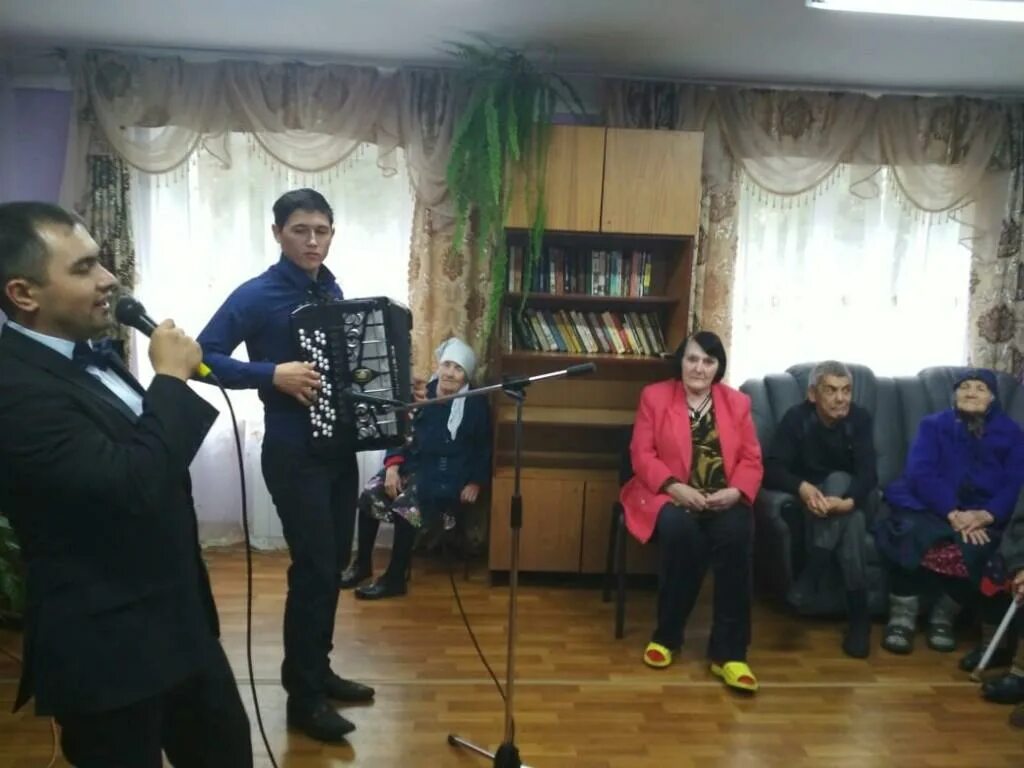 Кудеевский дом престарелых. Леуза дом престарелых. кудеевский башкортостан.