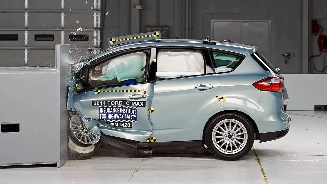 Краш тест 7 про макс. Ford c-max 2007 краш тест. ford crash test. ford c-max тюнинг. краш тест форд фокус 1 универсал.