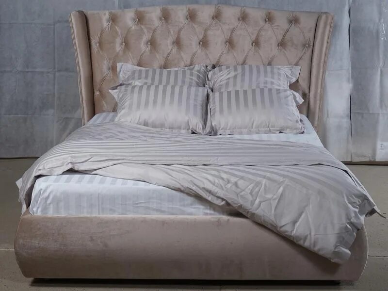 Soft bedding. Soft bedding