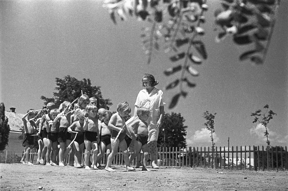 Лондон в тридцатых годах. Лето 1933. Артек лагерь в 30е годы. Лето 1933. Лондон 30-х годов.