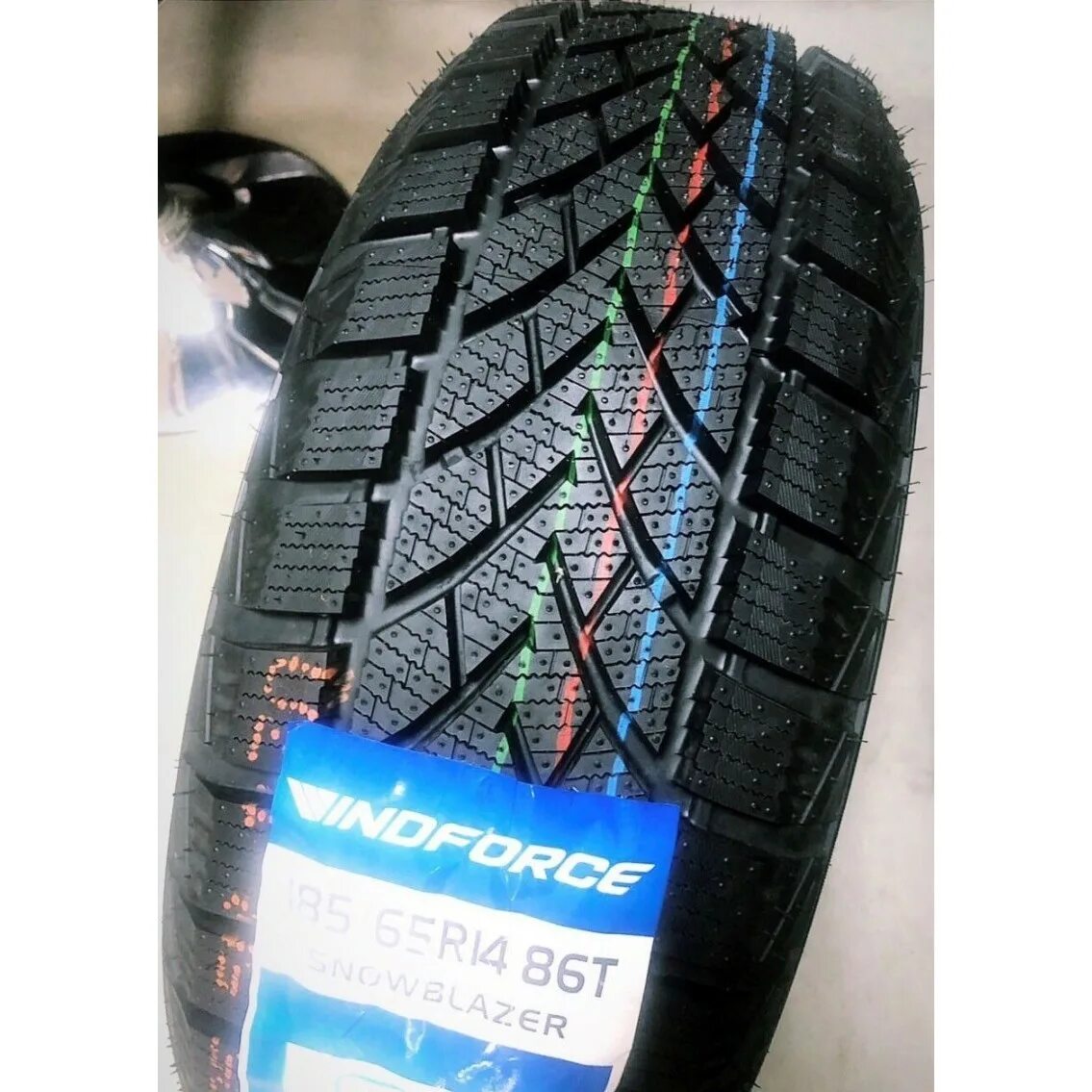 Виндфорс шины отзывы. Windforce Snowblazer 265/65 r17 112t. Windforce Snowblazer 205/55 r16 91h. Windforce Snowblazer 185/65 r15 88h. 215/65r16 98h Snowblazer.