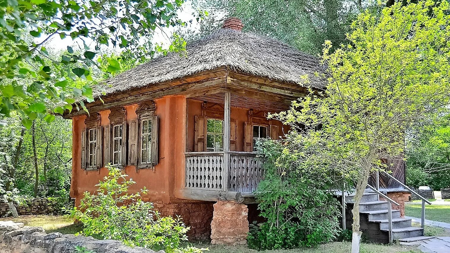 Музей куреней. Музей казачий курень ростовская область. Казачий курень оренбургская область. Казачий курень иловля музей. Григорьевка).