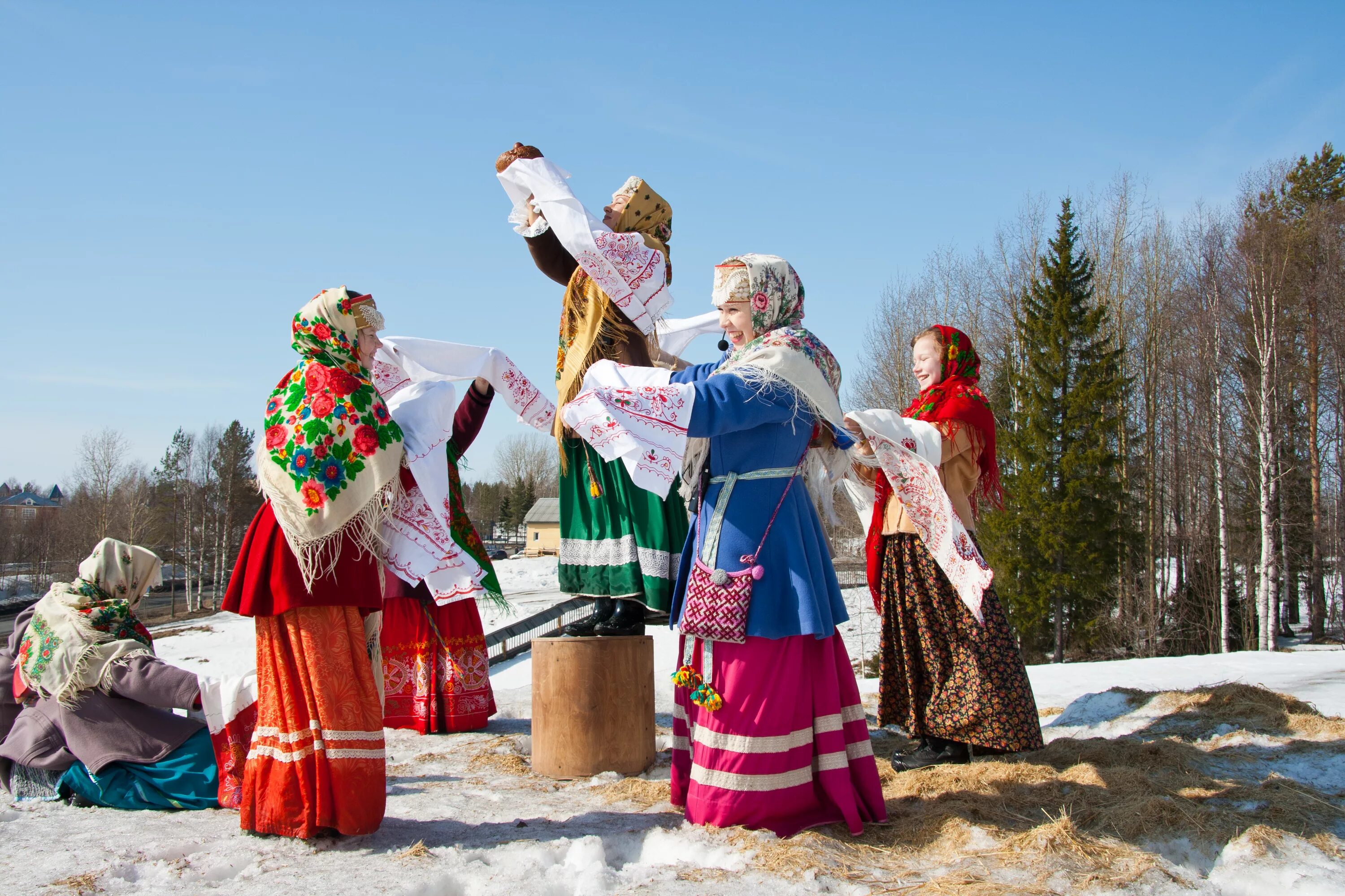 Культурная жизнь русского народа. Народное гуляние. Традиции России. Русские традиции. Русские народные гуляния.