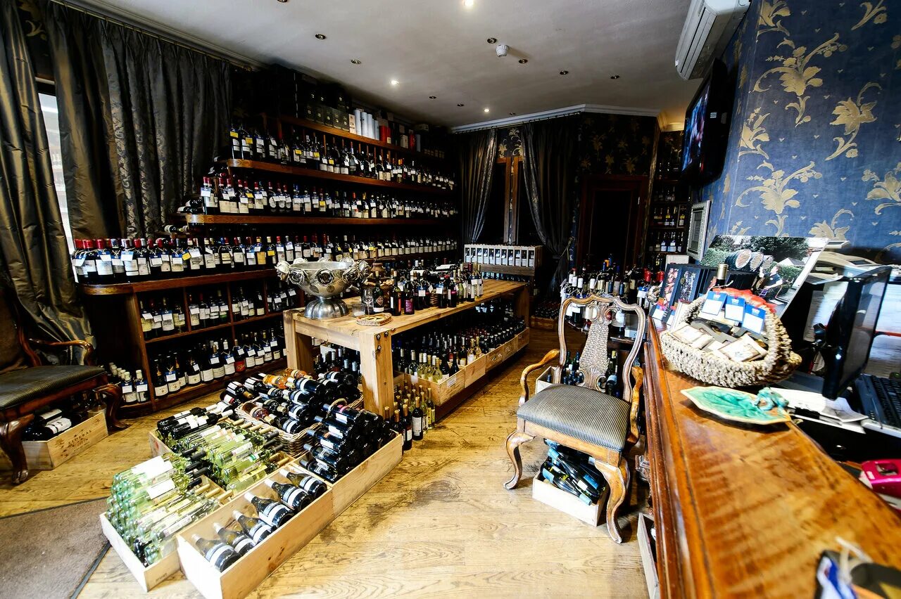 винный погреб крым мрия. Wine дом. винный дом каудаль спб. Wine дом. погреб в америке.