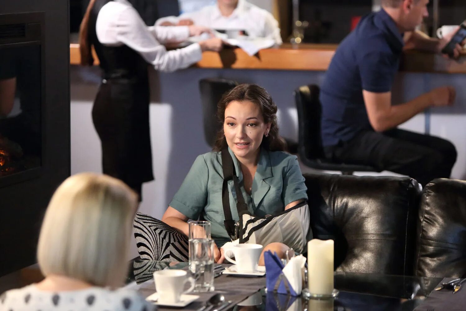 в москве девочка упала на площадке скорая носилки. несчастный случай 20 20. рабочих завалило грунтом. несчастные случаи в учебных заведениях. несчастный случай 20 20.