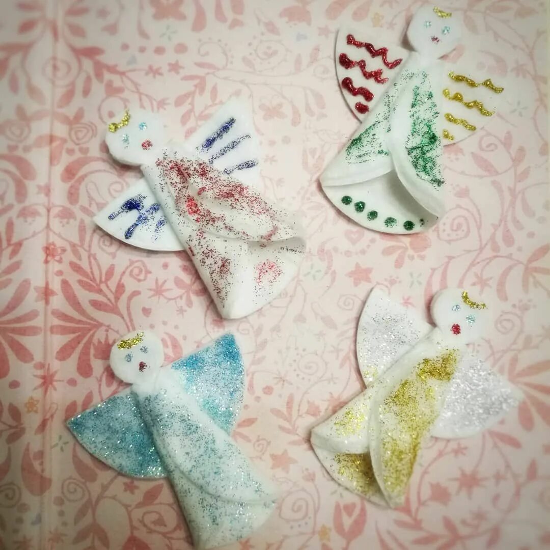 ангелочек из ватныхдиско. поделка ангелок из ватных дисков. поделка ангел из ватных дисков. рождественский ангел из ватных дисков. рождественский ангел из ватных дисков.