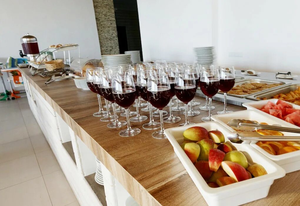 гагры отель аквамарин фэмили. аквамарин фэмили клаб абхазия гагра. фэмили клаб абхазия гагра. гагры отель аквамарин фэмили. аквамарин абхазия.