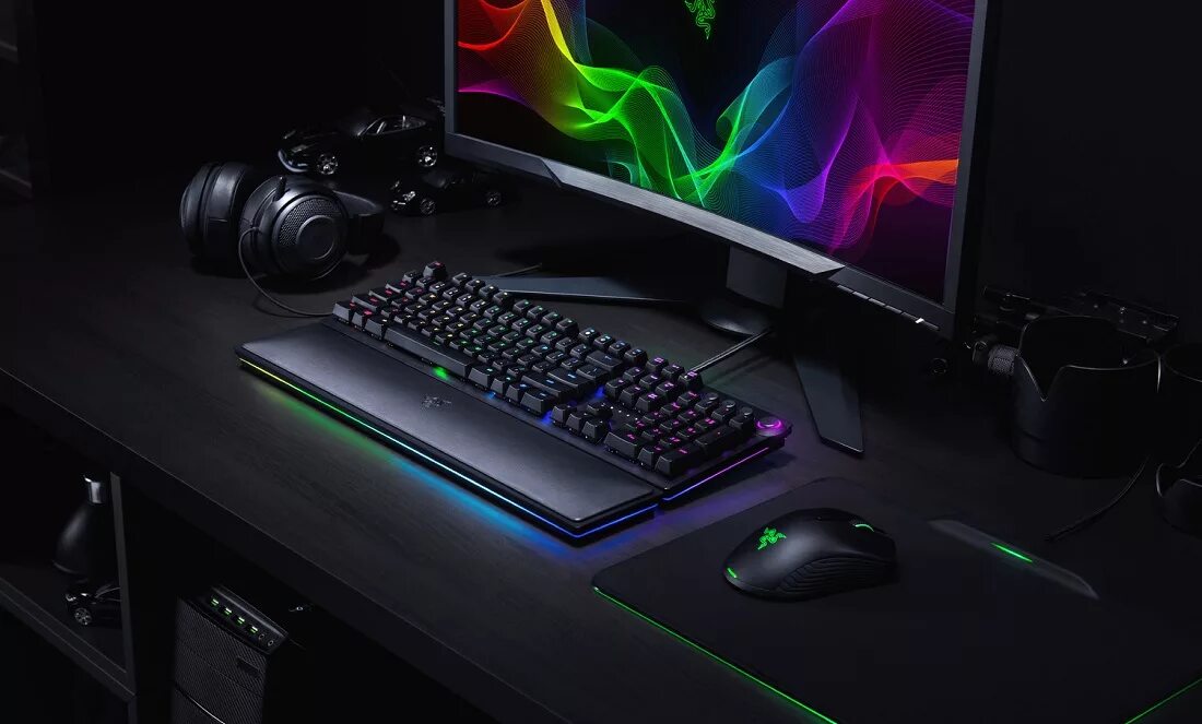 Пк игровой рейзер. Рейзер девайсы. Razer huntsman elite. Игровые девайсы razer. Рейзер абисус.