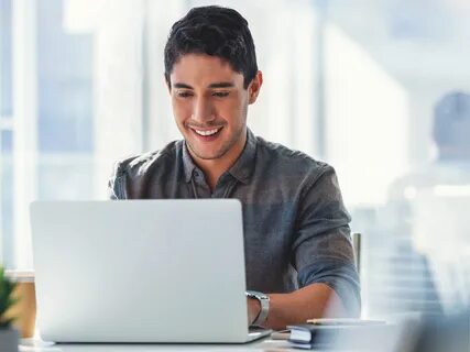 Работает бизнесменом