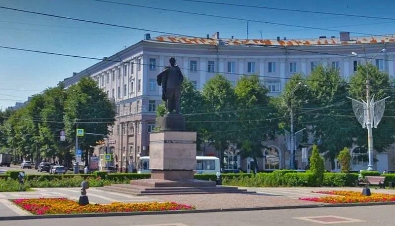 Памятник Черняховскому Воронеж. Улица Черняховского Воронеж. Памятник ИД Черняховскому Воронеж. Площадь революции Воронеж. 22 июня воронеж