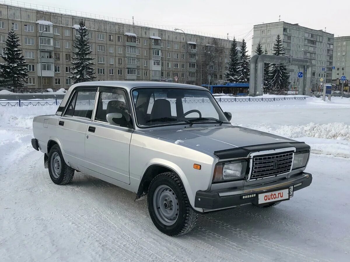 2107 купить в кемеровской. ВАЗ 2107 2011 года серебристый. ВАЗ 2107 серебристая. ВАЗ 2107 2012 серебристая. ВАЗ 2107 серебристый цвет с 2011 года.