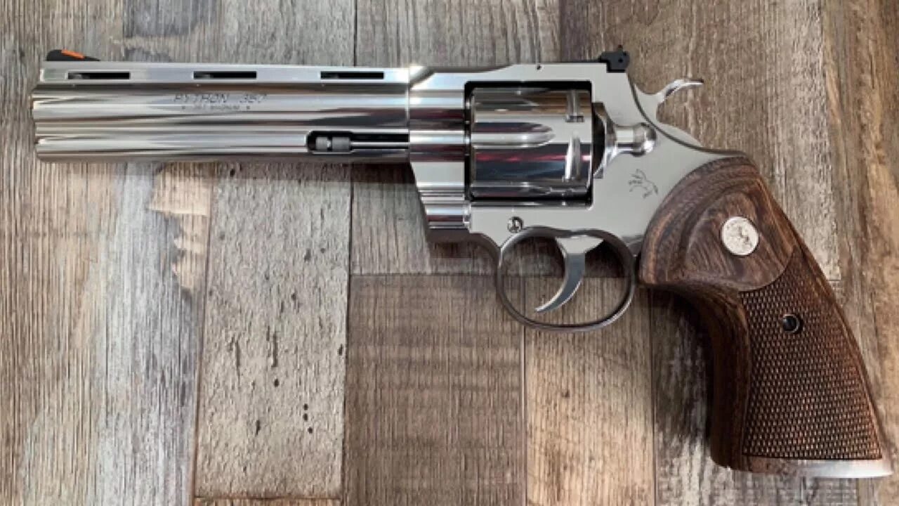 Colt python 6. Кольт питон 2025. colt python 2025. colt python 6 inch. магнум 357 6 дюймов.