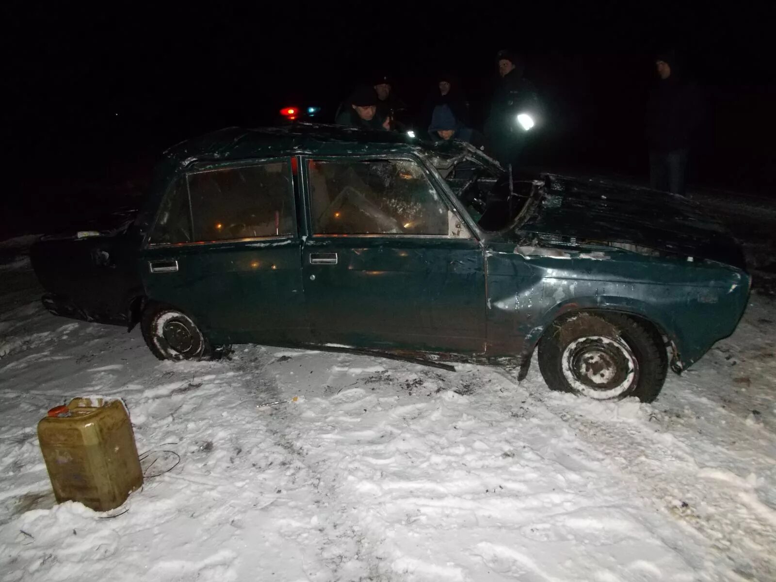 Ваз 2107 битая зимой. Ваз 2107 перевертыш. Перевернутая 7. Перевернутая ваз 2107. Перевернутая семерка пмк.