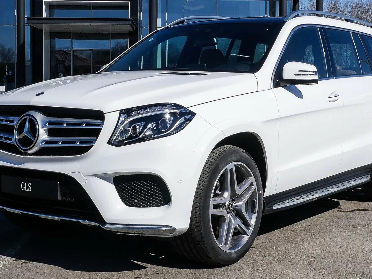 Mercedes gls 350. Мерседес-Бенц GLS 350d. Мерседес Бенц ГЛС 350 Д. Мерседес-Бенц GLS 350 D 4matic. Мерседес GLS 350d 4.