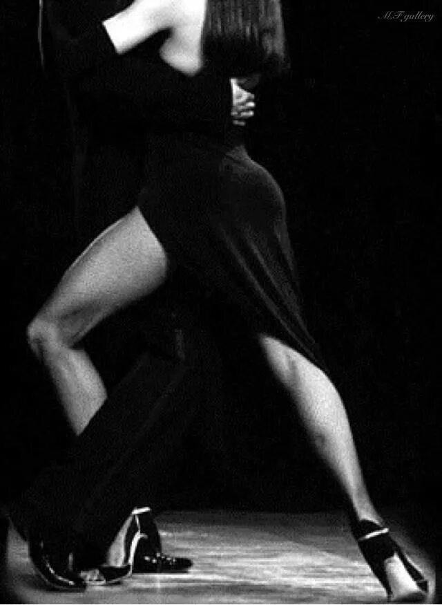 Где танцуют черные. Где танцуют черные. Бродвейский джаз танец. Вог направление танца. Современный танец джаз.