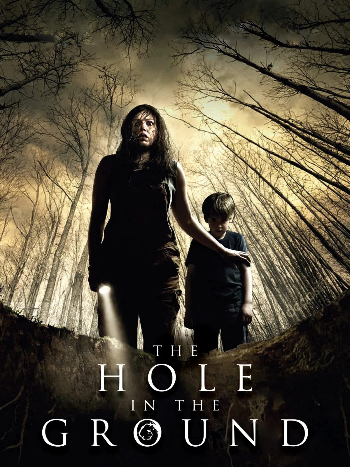 Другой / the hole in the ground (2018). Дыра внизу. Hole in the ground. Дыра снизу дерева. Песочная дыра.