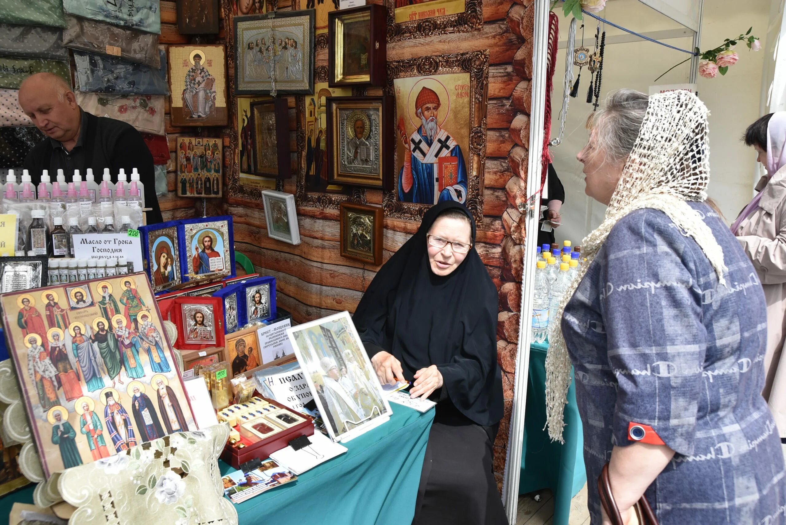 Православная выставка в нижнем новгороде. Узорочье Нижегородская епархия выставка. Православная ярмарка. Православная фотовыставка. В Дзержинск Нижегородской приехала православная ярмарка.