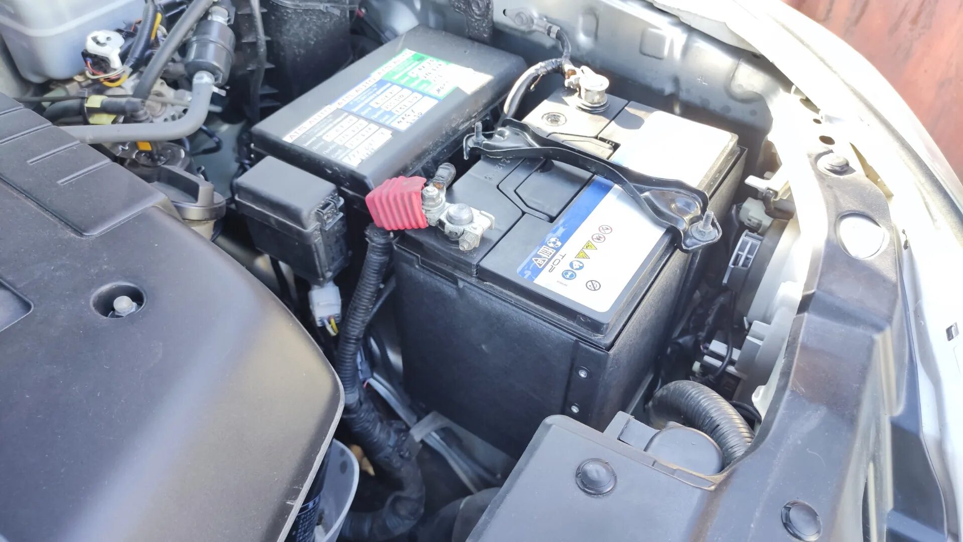 Прадо 2 аккумулятора. Акб тойота рав 4 2004 года. toyota probox 2003 аккумулятор. тойота прадо 120 аккумулятор. тойота эстима акб.