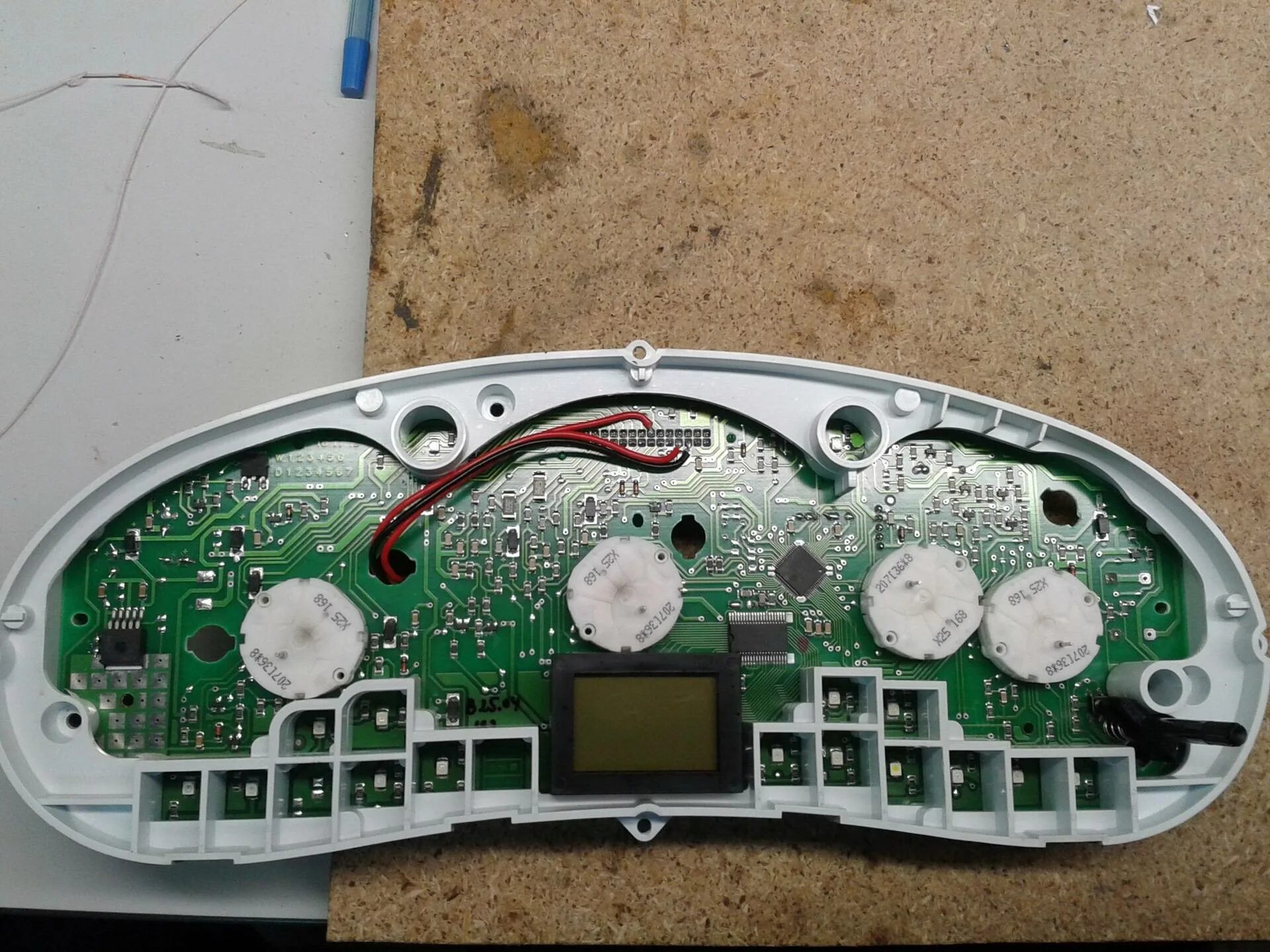 Приборная панель nissan tiida лампы подсветки. Как поменять лампочки в приборной панели. Как поменять лампочки в приборной панели. Лампы приборной панели suzuki sx4. Лампочки подсветки приборной панели тойота прадо 120.