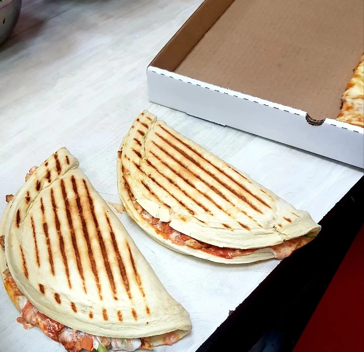 Кармашки с курицей на завтрак - закрытые пиццы - пошаговый рецепт с фото (6565 п