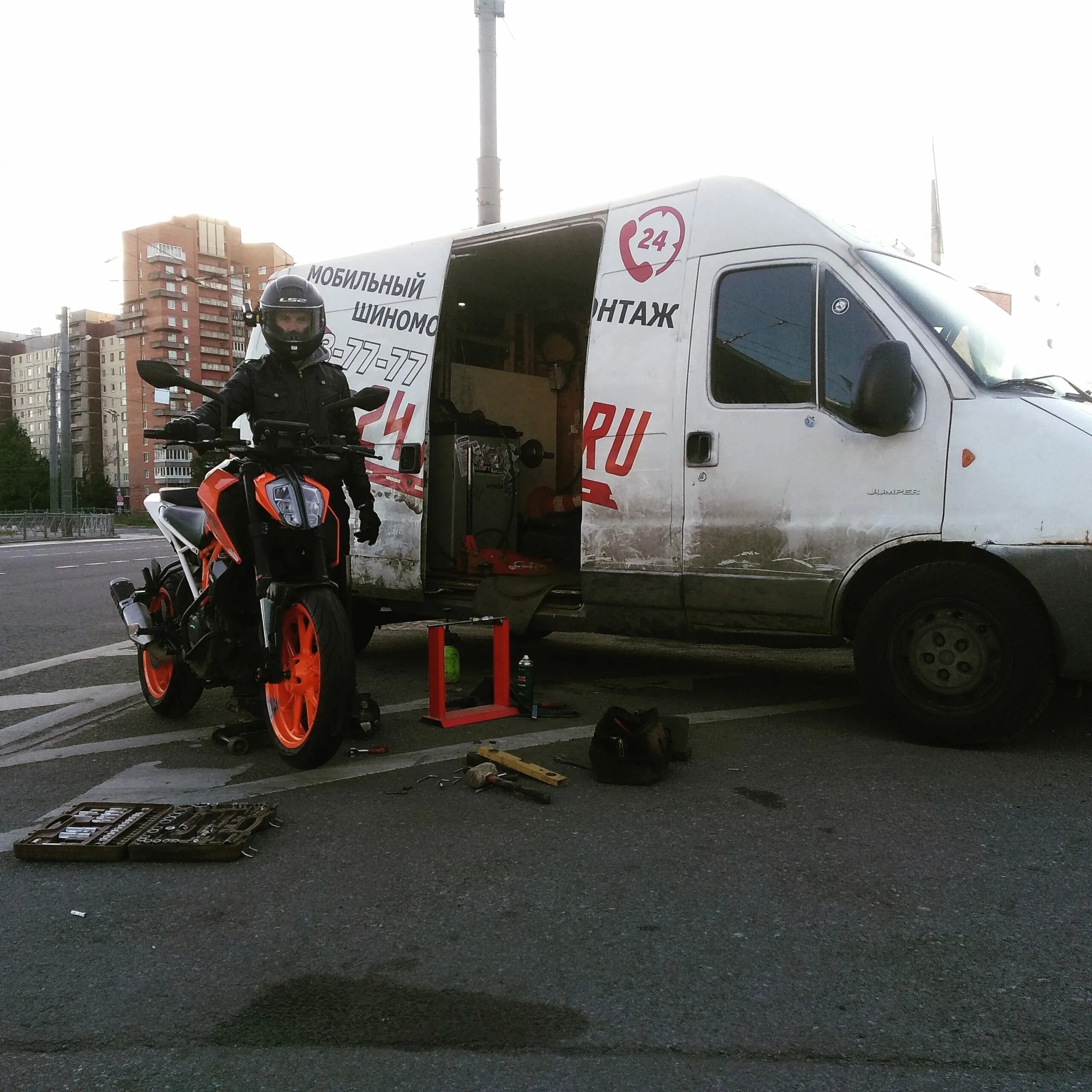 Мотошиномонтаж. Мобильный мотошиномонтаж. мото шиномонтаж москва выездной. выездной шиномонтаж санкт петербург. мотошиномонтаж воронеж.