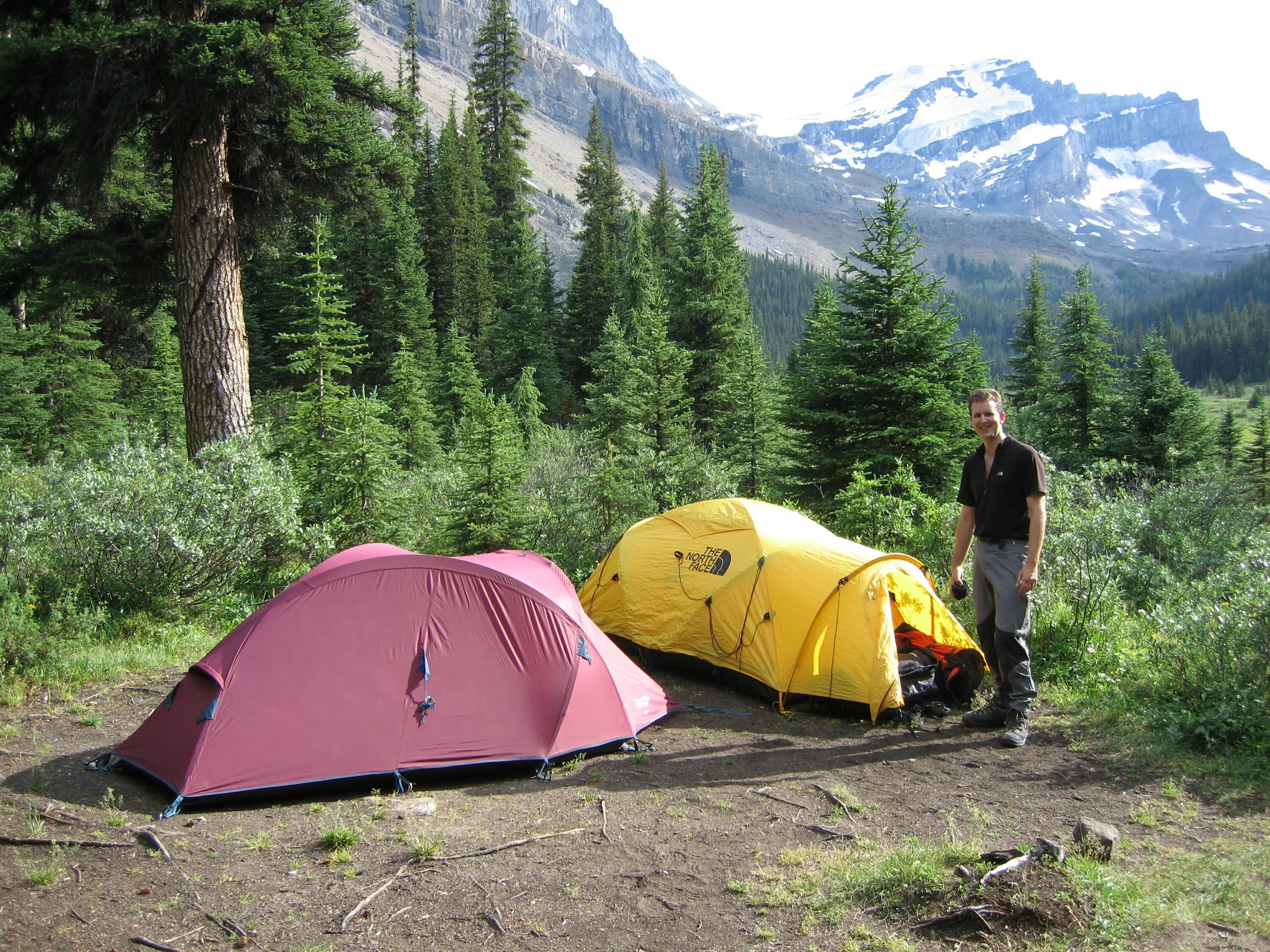 Camp go camping перевод. Camping. Winter Camping. Туризм оформление бивуака. CAMPINGSAT.