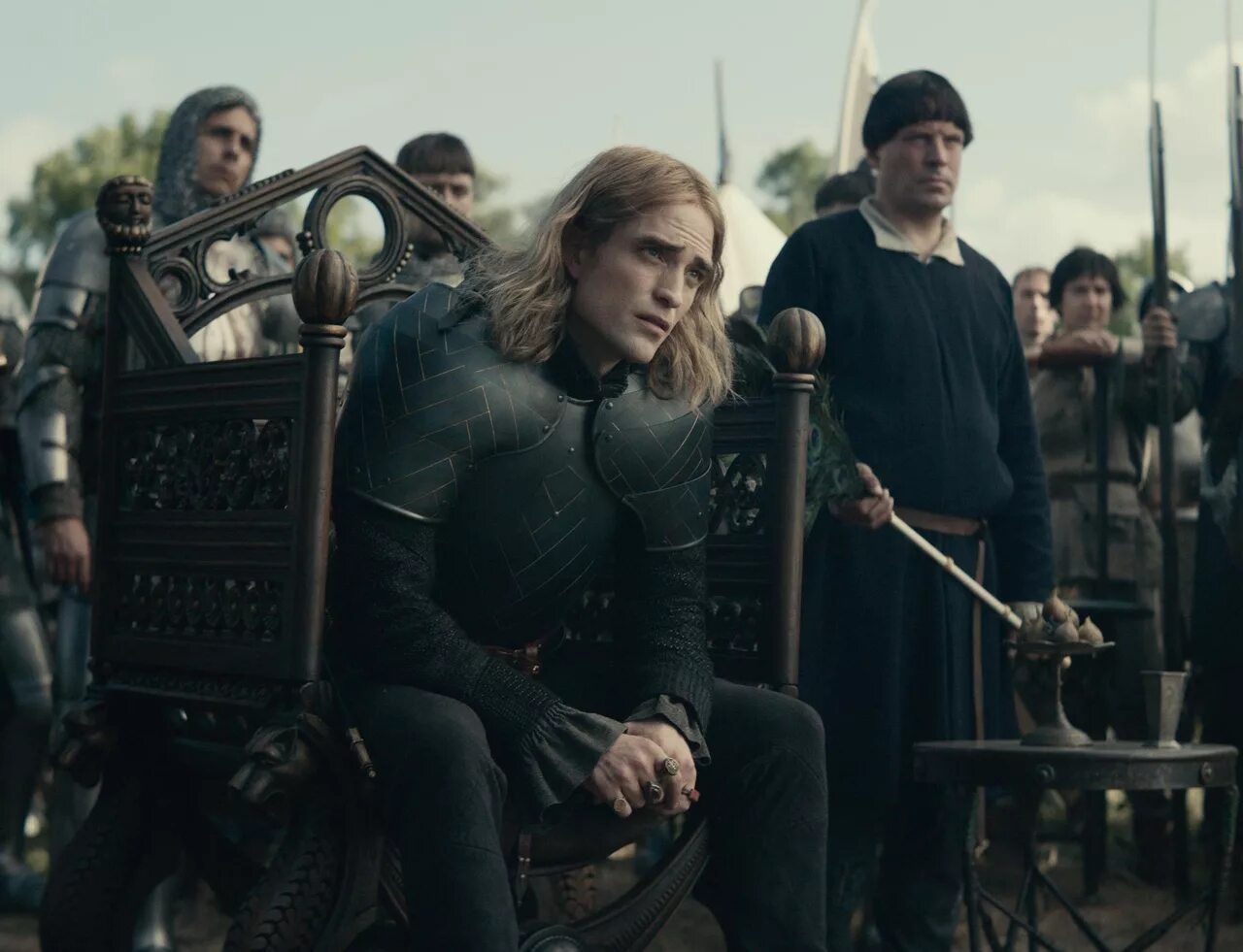 Король 2019 фильм тимоти шаламе. Король 2019 фильм тимоти шаламе. Тимоти шаламе король англии. Тимоти шаламе король генрих. Тимоти шаламе король генрих.