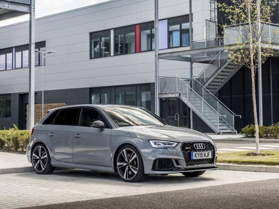 0008 003 2019. Audi rs3 8v Sportback. Audi rs3 Sportback 2018. Audi rs3 2019. Audi rs3 sedan 2019.