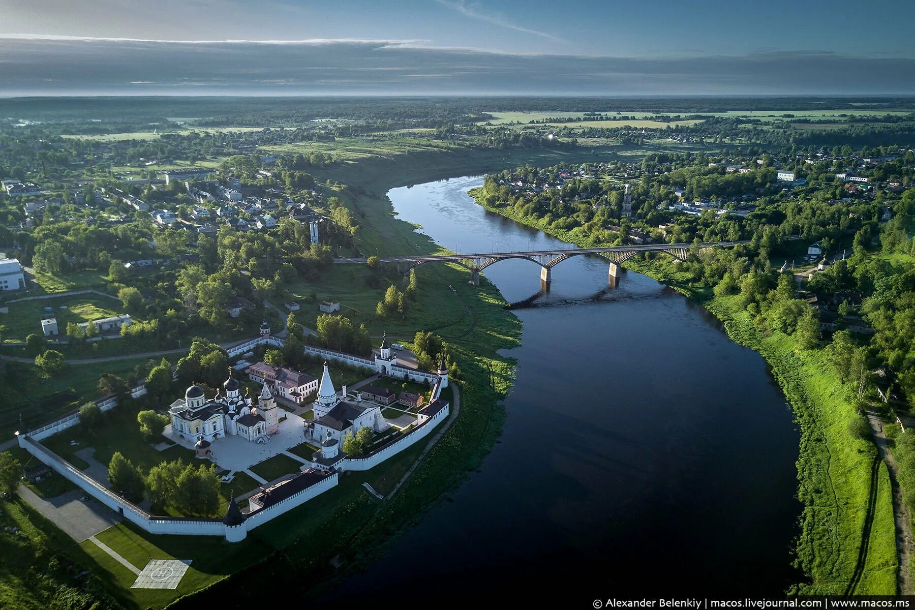 Пойма старица. Город старицы тверской губернии. Поселок старица. Старица. Старица город в тверской области.