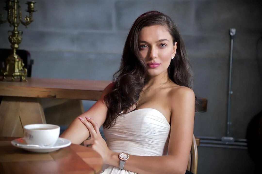 Джерен йылмаз турецкая. Серен йылмаз актриса. Джерен йылмаз турецкая. Серен йылмаз актриса. Серен йылмаз.