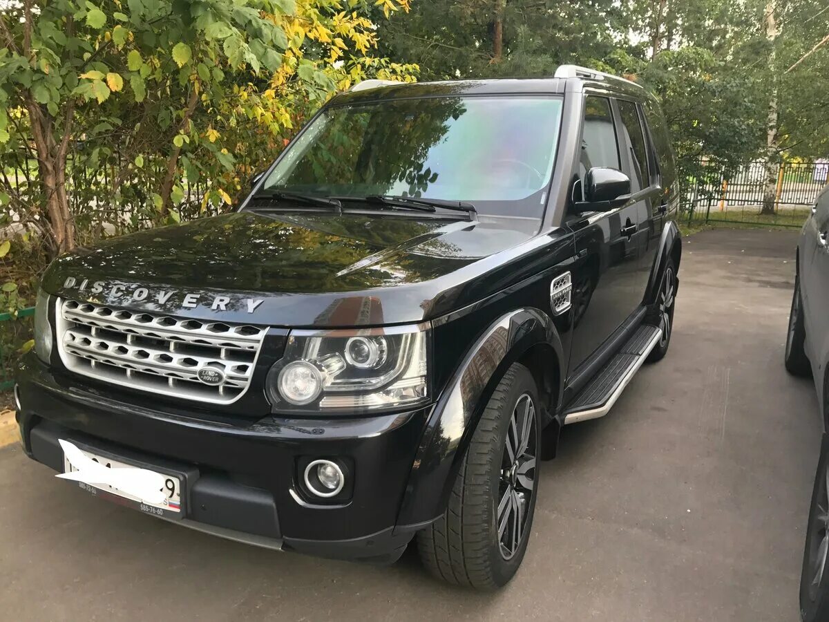Ленд ровер дискавери 4 рестайлинг белый. Land rover discovery 2014. 0 дизель. Ленд ровер дискавери 3 рестайлинг. Land rover discovery 4 2016.