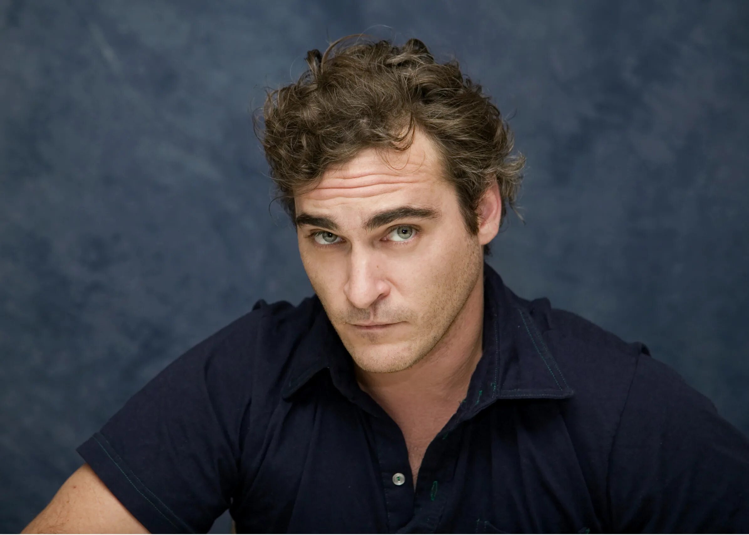 хоакин феникс джокер. хоакин феникс фото. хоакин феникс. хоакин феникс фото. хоакин рафаэль феникс.