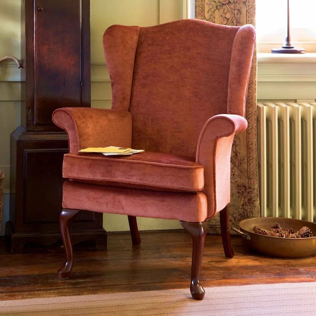 кресло лезет. диван молочного цвета. кресло лезет винтаж. кресло leset галант milos 09. лаунж кресло.