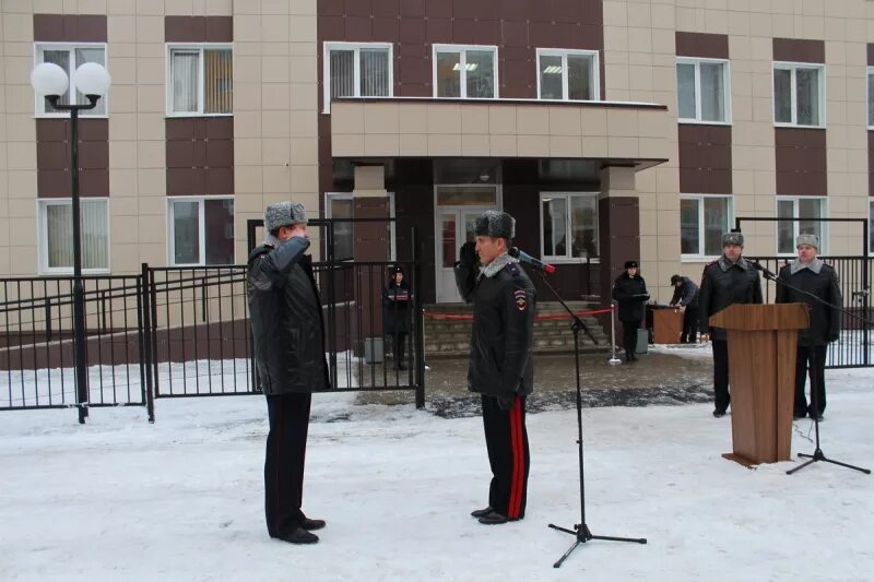 Брянское уфмс. Новое здание УМВД Брянск. УМВД Брянской области здание. УМВД России по Брянской области Горбатова 31. Горбатова 31 Брянск.