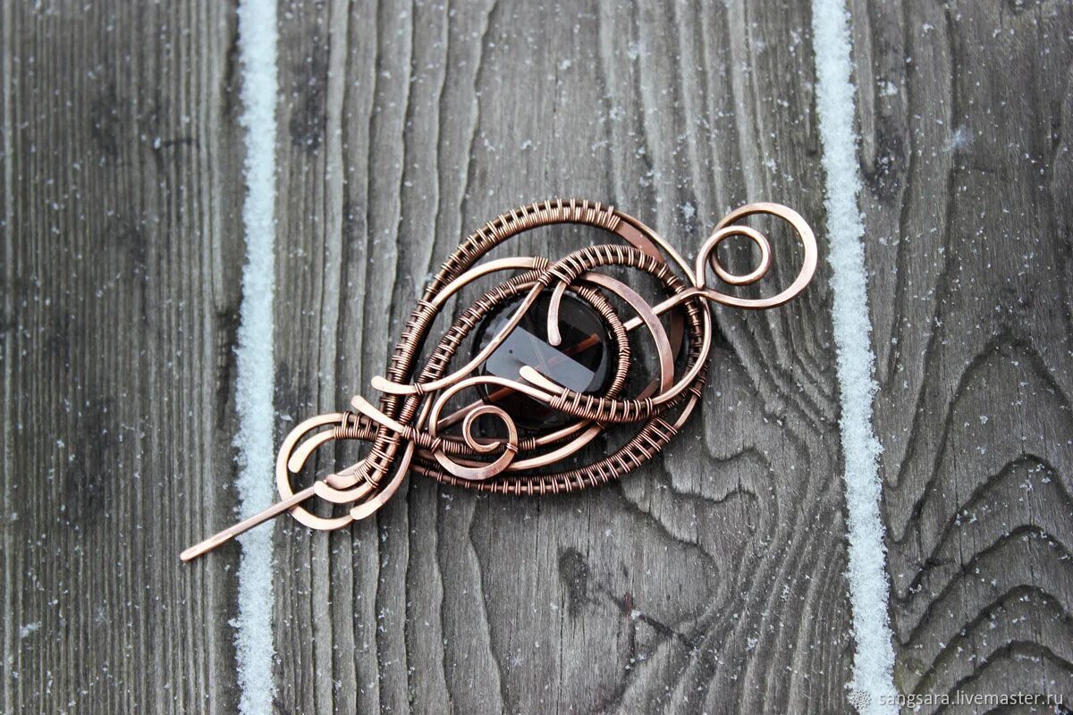 Деревянная застежка для плаща. Заколка для плаща. Застежка для кардигана. Заколка для мантии. Фибула на плаще.