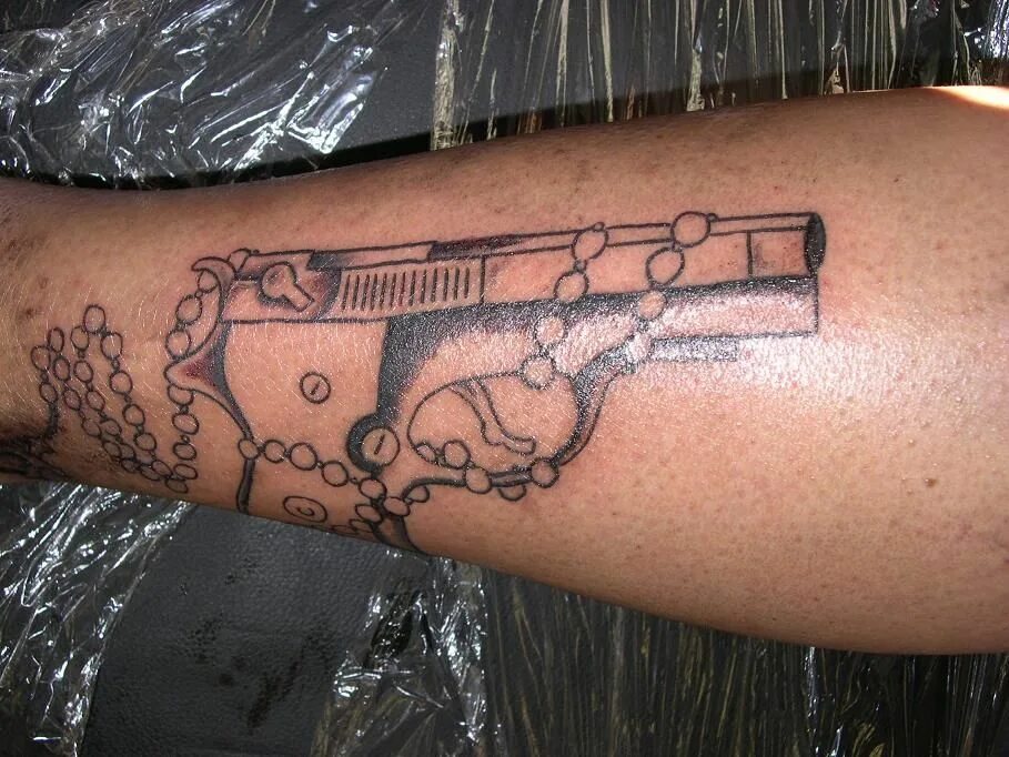 Tattoo guns. Тату ружье. Tattoo guns. Тату револьвер. Тату ружье.