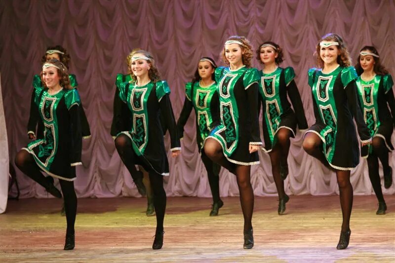 кейли танец ирландии. кейли ирландские танцы. ирландский танец северная ирландия. кейли ирландские танцы. риверданс ирландские танцы.