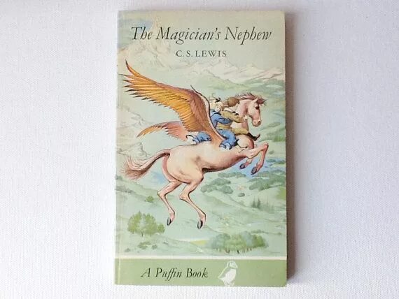 Племянник волшебника. Magician's nephew book Cover. Martin Davies the Conjuror's Bird мягкая обложка.
