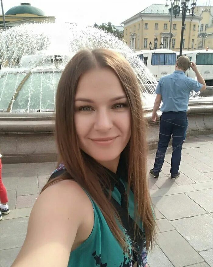 Спасение девушки картинки. Удивительное спасение девочки. Северные девушки. Девушка спасла жизнь. Девушку награждают.