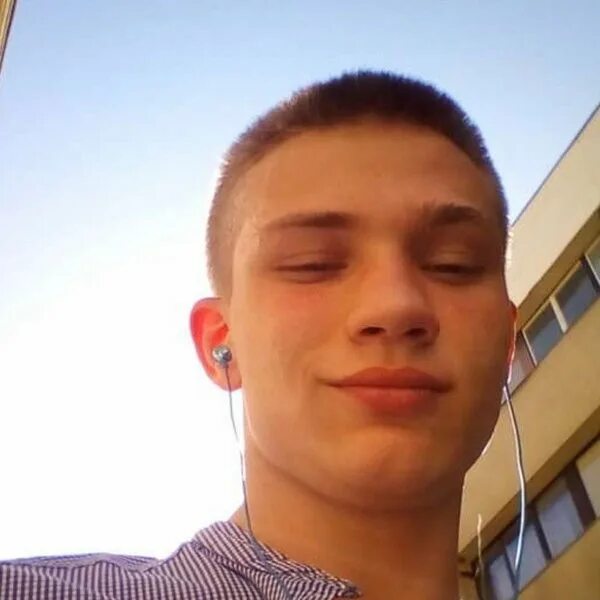 Maks 21
