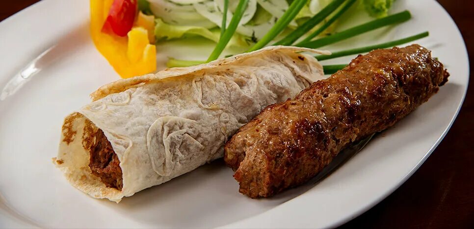 Бурум с люля-кебаб. Шаурма с люля-кебаб. Шаурма шашлык люля Kebab.