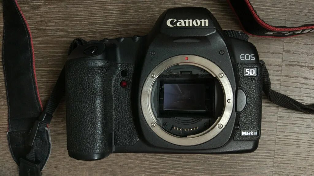 Camera mark. Canon 5d mark ii. фотоаппарат canon 5d mark 2. canon д5 марк 2. фотоаппарат кэнон 5д марк 2.