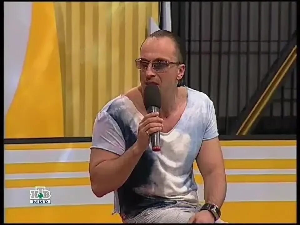 Нагиев окна. Шоу окна. Окна с дмитрием нагиевым на тнт. Нагиев программа окна. Передача окна с нагиевым.